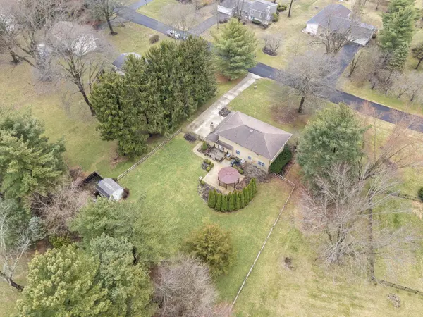 8914 Stonehenge Drive, Pickerington, OH 43147