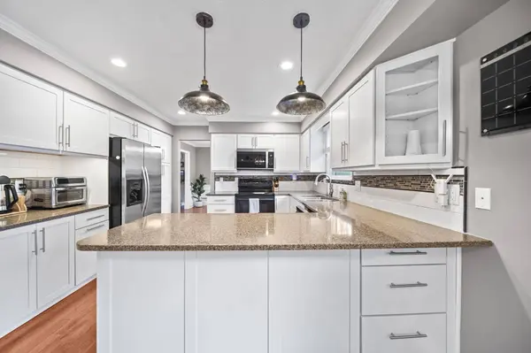 8914 Stonehenge Drive, Pickerington, OH 43147