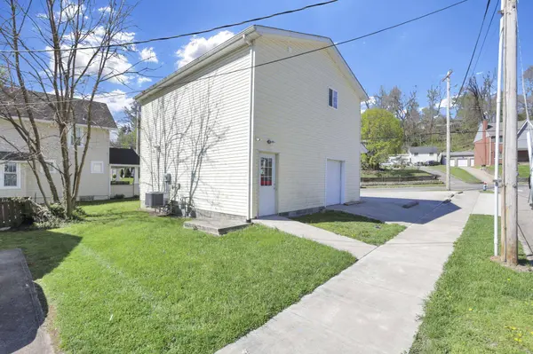 1212 N Columbus Street, Lancaster, OH 43130