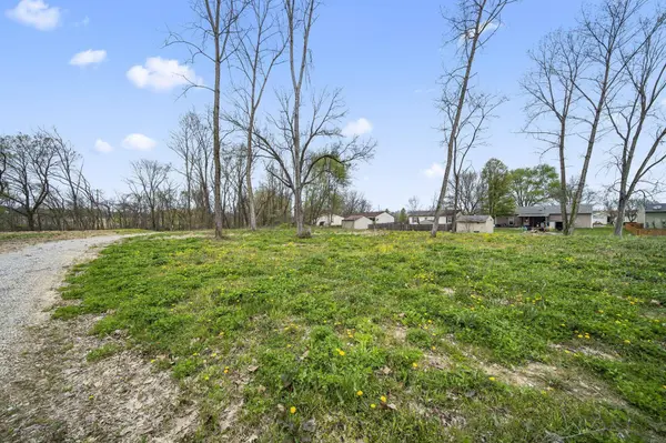 18 S Creekview Court, Baltimore, OH 43105