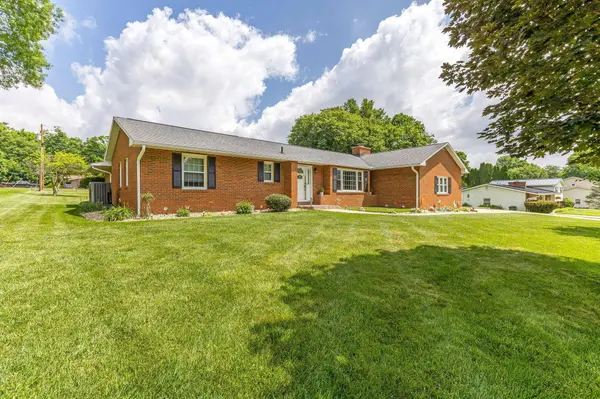 1030 Rhoda Lane, Lancaster, OH 43130