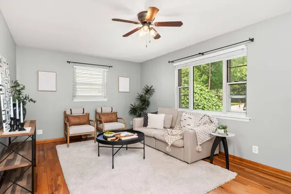 53 E Hocking Street, Canal Winchester, OH 43110