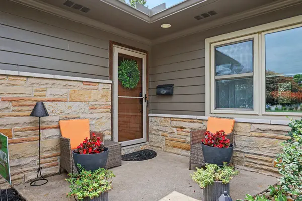 305 Woodsview Drive, Canal Winchester, OH 43110
