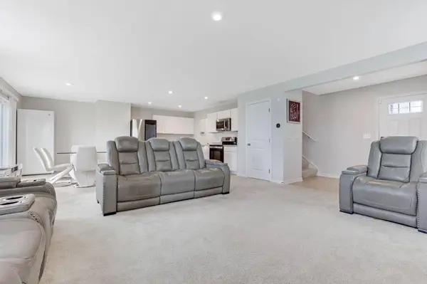 8521 Erie Loop, Canal Winchester, OH 43110