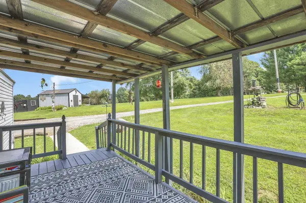 4570 Mainesville Road, Junction City, OH 43748