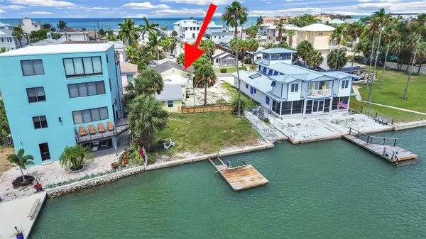 201 90TH AVE, Treasure Island, FL 33706