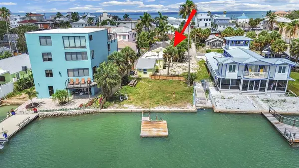 201 90TH AVE, Treasure Island, FL 33706
