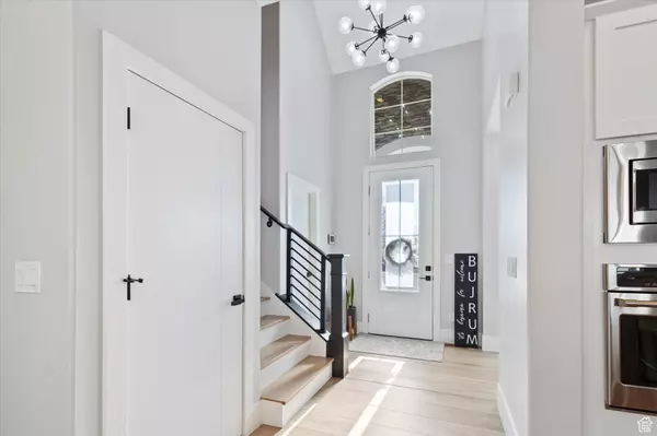 2321 E JOHN HOLLADAY CT S, Holladay, UT 84117