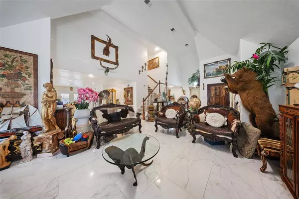 10135 Wayward Wind LN, Houston, TX 77064