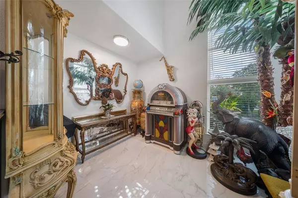 10135 Wayward Wind LN, Houston, TX 77064