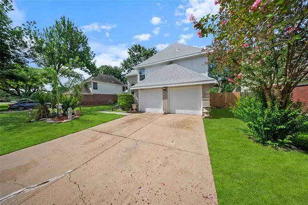 10135 Wayward Wind LN, Houston, TX 77064