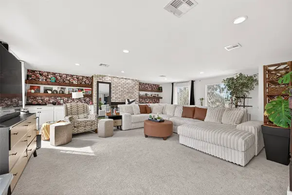 29927 County Road 25, Damon, TX 77430