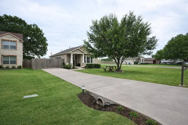 250 7th ST, Hempstead, TX 77445