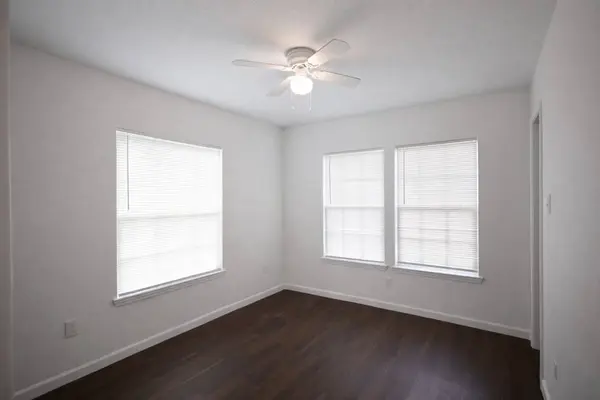 916 Parkway ST, Baytown, TX 77520