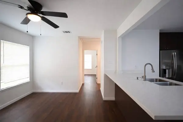 916 Parkway ST, Baytown, TX 77520