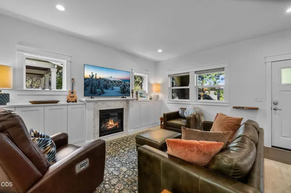 762 Mount Washington DR, Bend, OR 97703