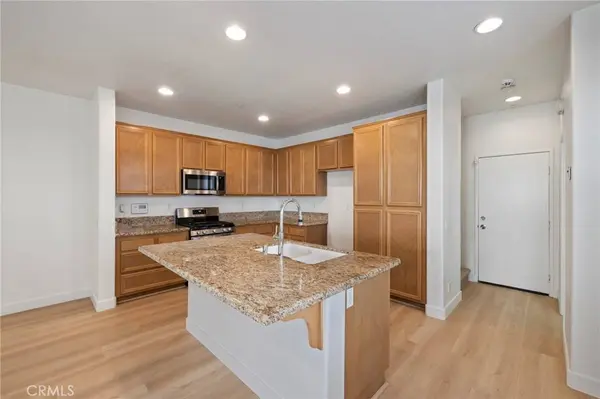 14975 S Highland AVE #13, Fontana, CA 92336