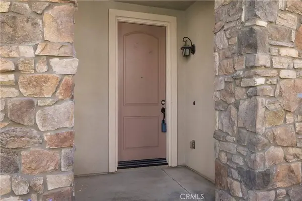 14975 S Highland AVE #13, Fontana, CA 92336