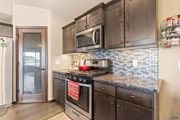 502 Ballista Blvd, Box Elder, SD 57719