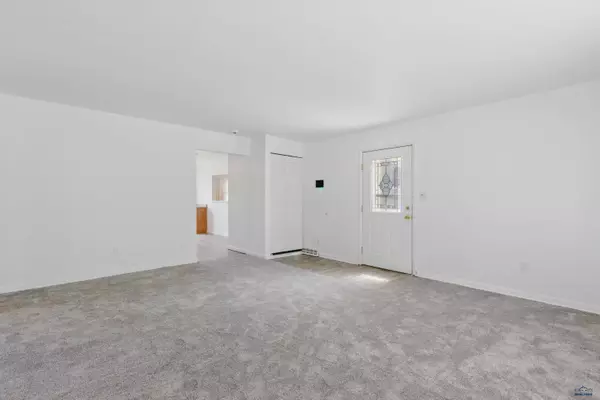 1314 Downing St, Rapid City, SD 57701-4272