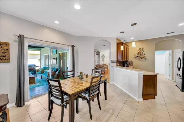 2321 WOOD POINTE DR, Holiday, FL 34691