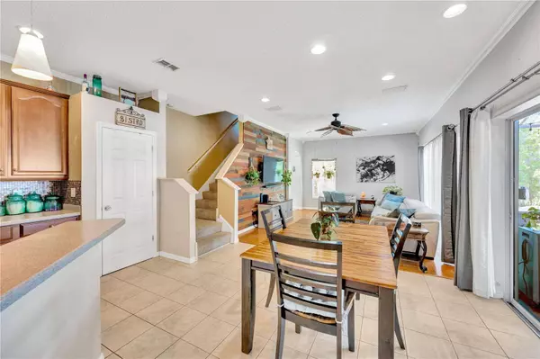 2321 WOOD POINTE DR, Holiday, FL 34691