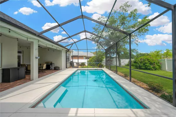 2973 BLACKWATER CREEK DR, Lakeland, FL 33810