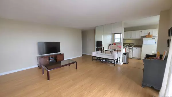 2370 North Avenue #10A, Bridgeport, CT 06604