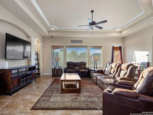 3926 bogie way, Converse, TX 78109