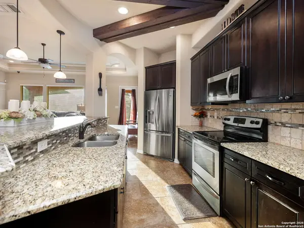3926 bogie way, Converse, TX 78109