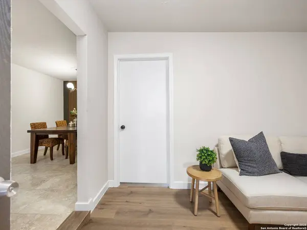 5418 Starfire, Kirby, TX 78219