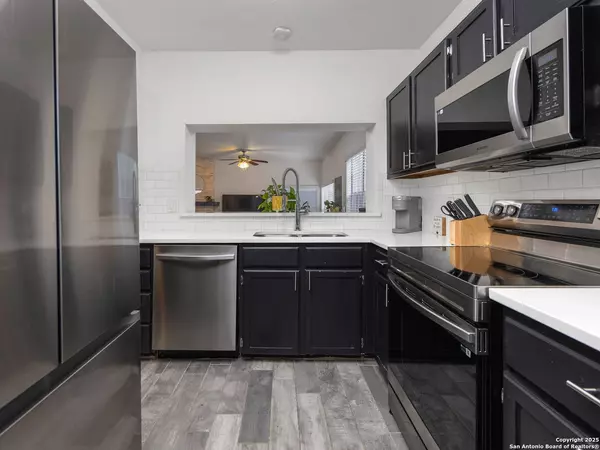 22 Cross, San Antonio, TX 78247