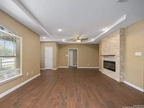 104 Viewpoint, Poteet, TX 78065