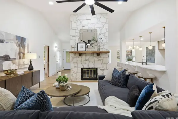 16923 Hidden Timber Wood, San Antonio, TX 78248