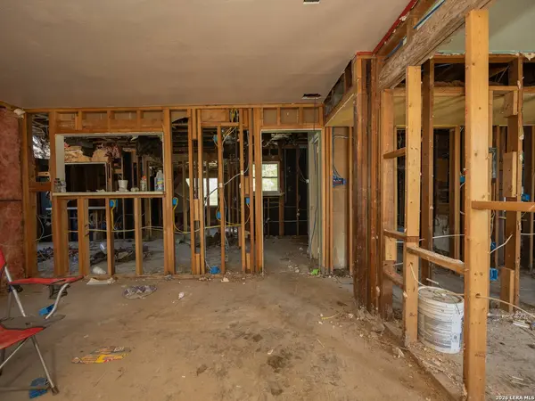 439 Nash, San Antonio, TX 78223