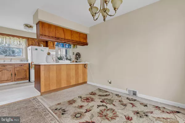 2657 MANALL AVE, Pennsauken, NJ 08109