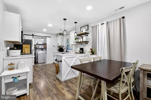 270 JOHNSON ST, Carneys Point, NJ 08069