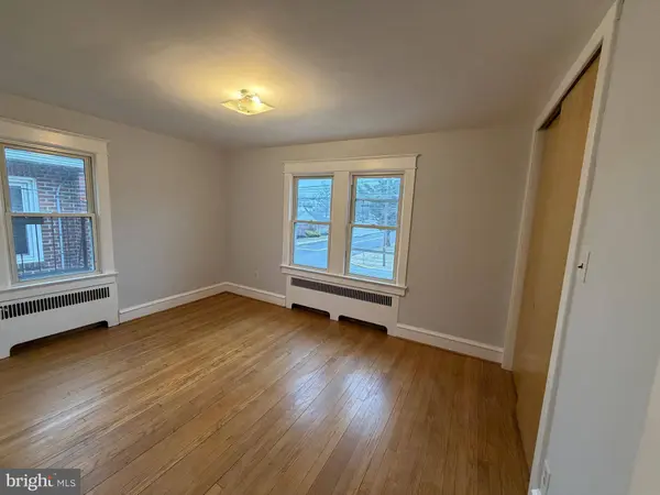 130 N BROADWAY #2, Pennsville, NJ 08070