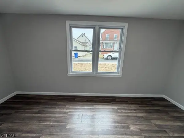 37 Quaid St, Sayreville Boro, NJ 08872