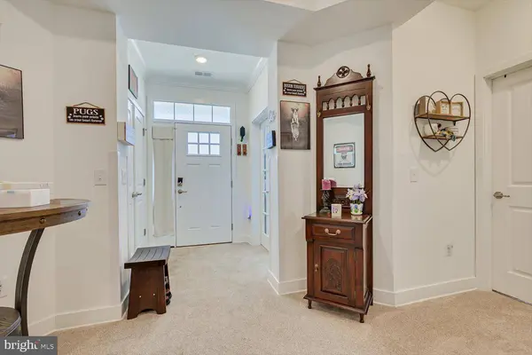 25 STARLIGHT DR, Monroe Township, NJ 08831