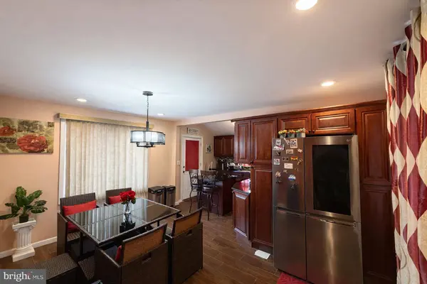 1045 QUINTON AVE, Trenton, NJ 08629