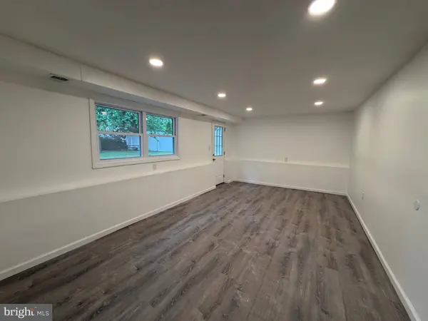 3 GREENWAY STREET, Hazlet, NJ 07730