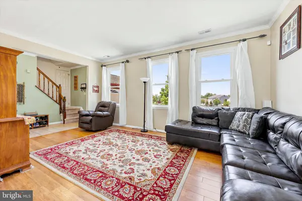 6 FREEDOM PL, Sewell, NJ 08080