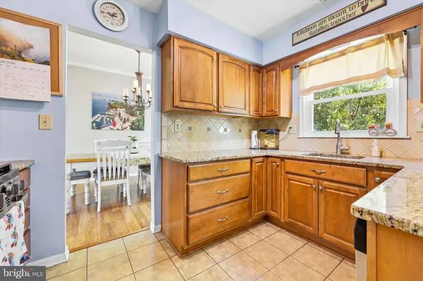 6 FREEDOM PL, Sewell, NJ 08080