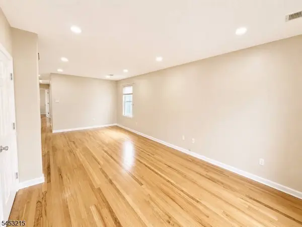 911 Flora St, Elizabeth City, NJ 07201