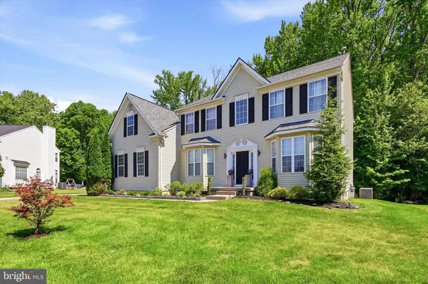 4 TAISLEY LN, Burlington, NJ 08016