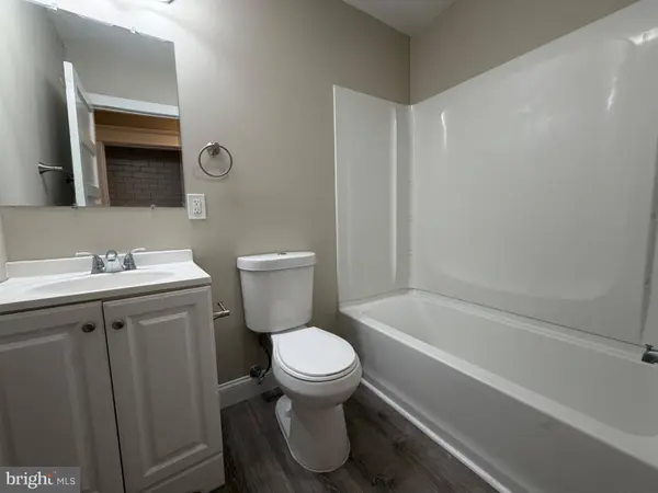 704 N LENOLA RD, Moorestown, NJ 08057