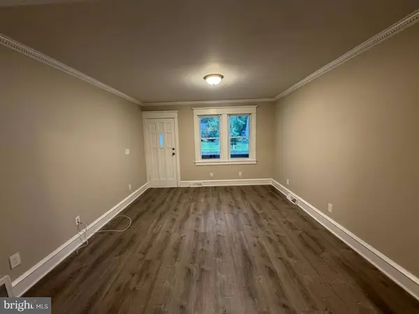 704 N LENOLA RD, Moorestown, NJ 08057