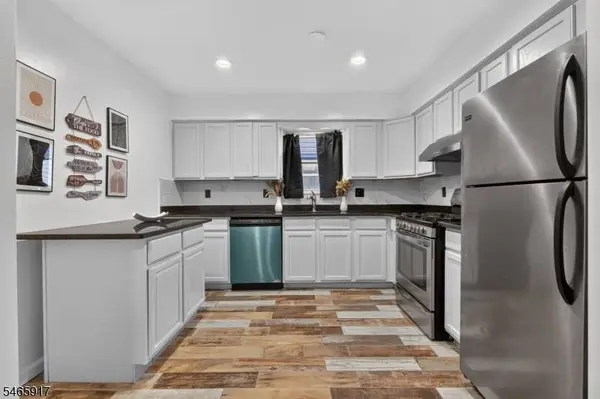 409 Halsey St, Newark City, NJ 07102