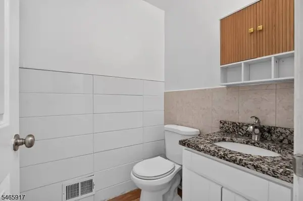 409 Halsey St, Newark City, NJ 07102